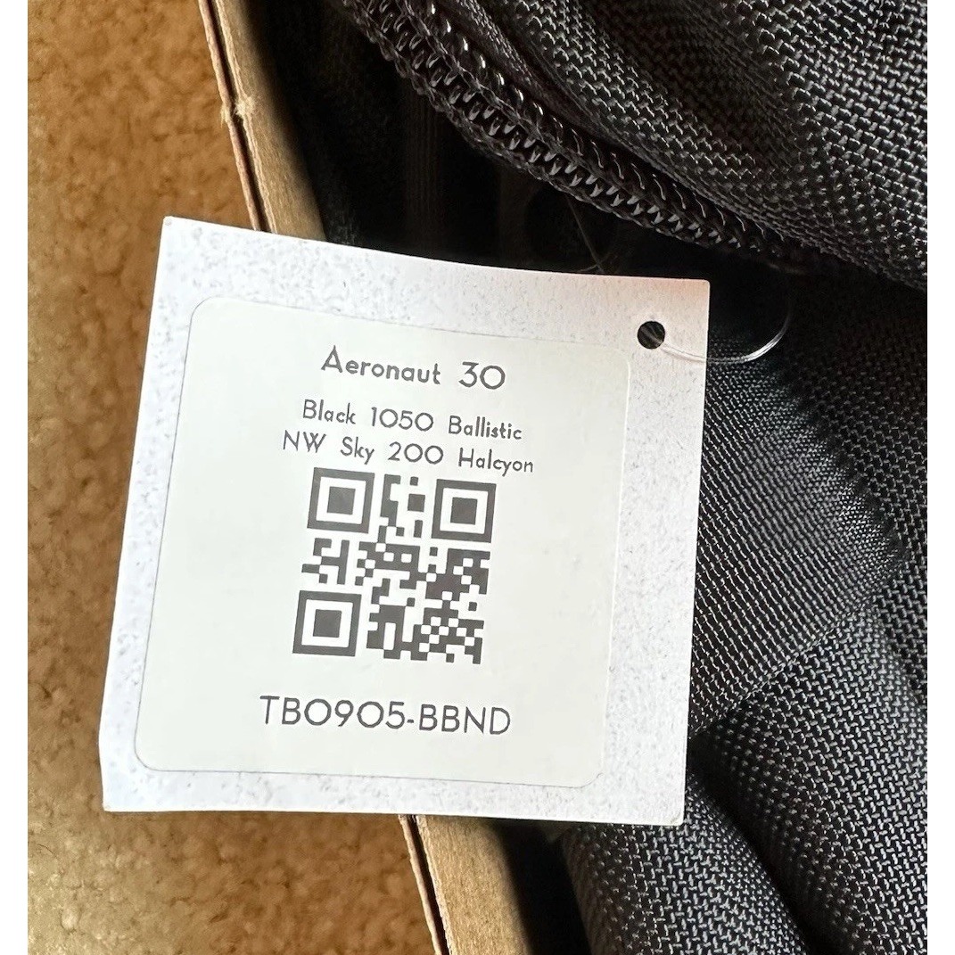 Tom Bihn Aeronaut 30 Black 1050 Ballistic Northwest Sky 200 Halcyon Nwt Made Usa — image 4 of 7